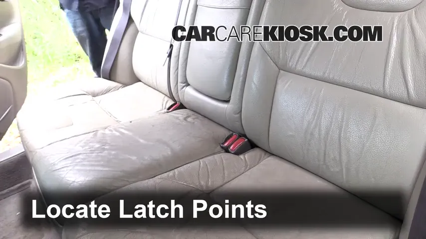 2001 Volvo V70 2.4L 5 Cyl. Car Seats Install
